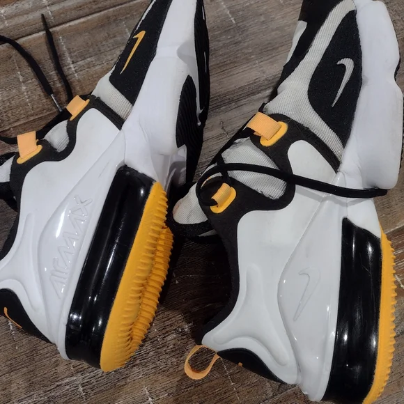 Nike Infinity - Picture 3 of 5